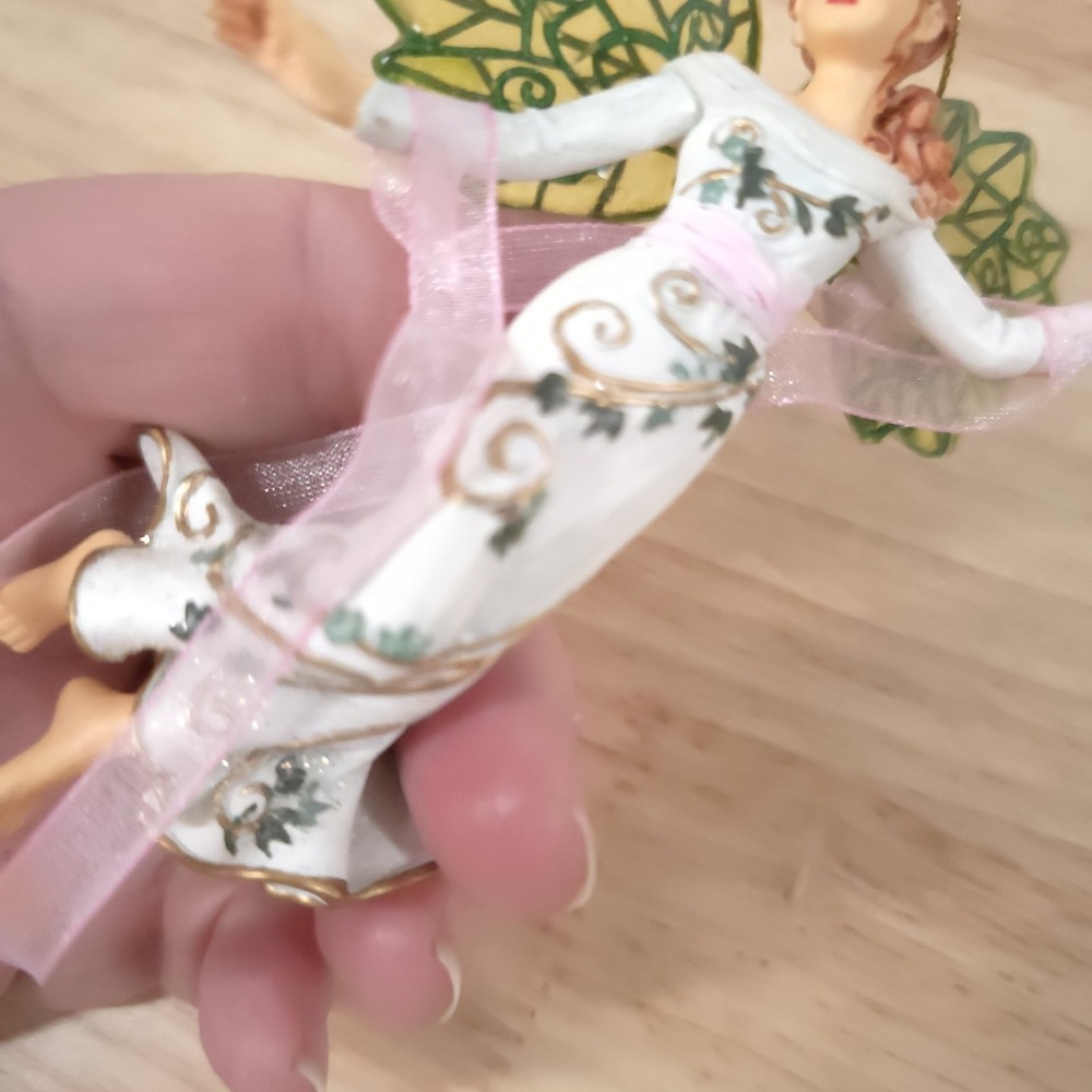 VTG Fairy Ornament On Wings of Light "Ivy's Spiraling Dance" Ashton Drake - Picture 7 of 8